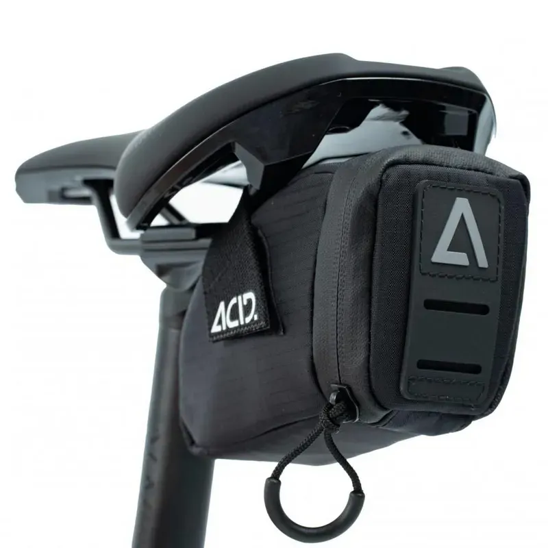 Acid 0.3-litre Saddle Bag Pro in Black-2