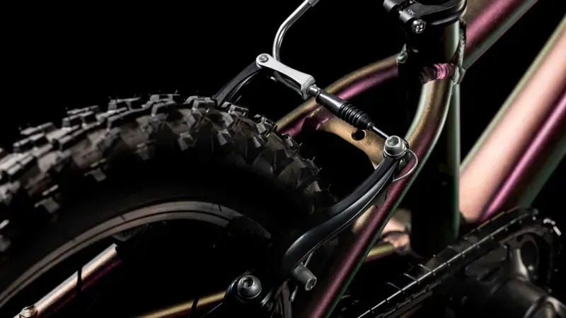 Cube Acid 160 Action Kids Bike in Molotov/Pink-3