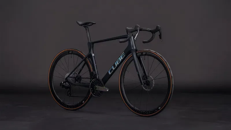 Cube Agree C:62 SLX Road Bike in Nightshift/Prism-1