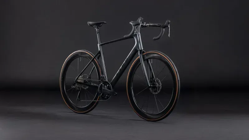 Cube Attain C:62 SLT Road Bike In Carbon/Coal Chrome-1