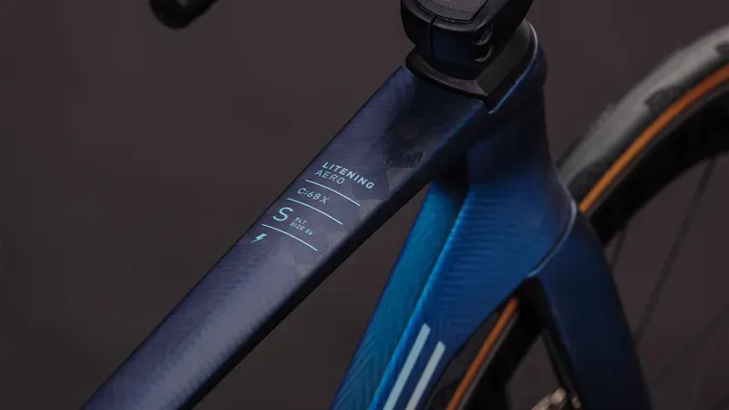 Cube Litening Aero C:68X SLT Road Bike in Atlantis Grid/Ice-2