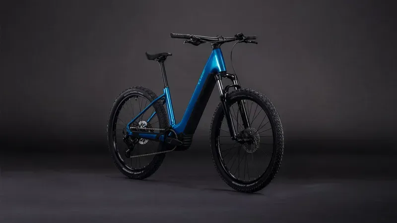 Cube Reaction Hybrid Performance 600 E-MTB in Electric Blue/Dazzle-3