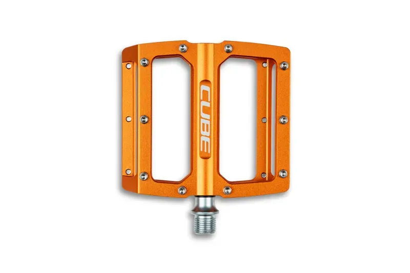 Cube All Mountain X Pedals in Actionteam Orange