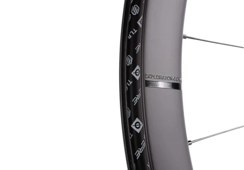 ERE Explorator CCR45 Carbon Gravel Wheelset-1