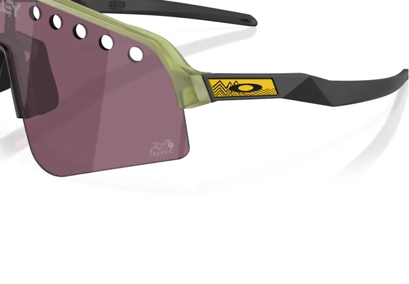 2026 Tour de France Sutro Lite Sweep in Transparent Fern/Prizm Road Black-2