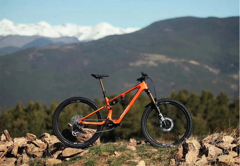 Megamo Reason Air CRB 03 AXS in Amber Orange-2