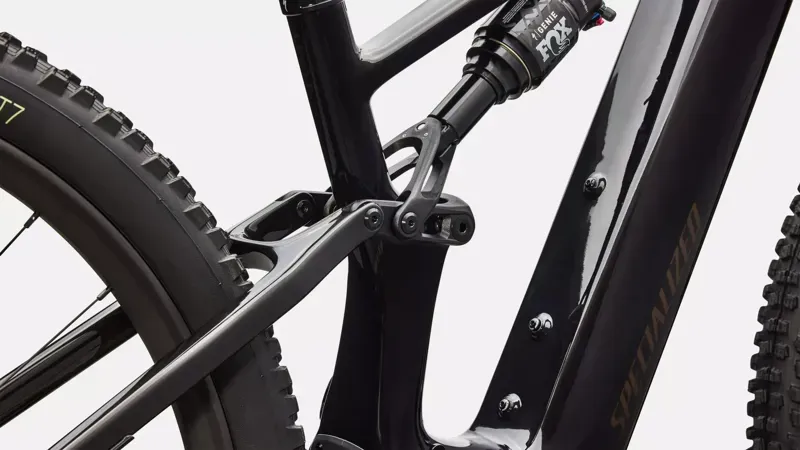 Specialized Turbo Levo R Expert eMountain Bike in Gloss Carbon-7